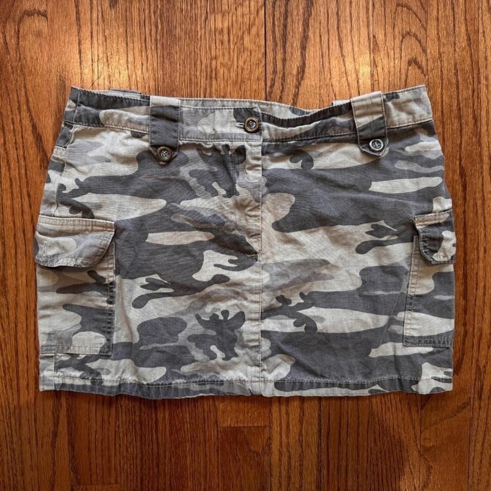 Camo Mini Skirt Y2k style cargo size 8